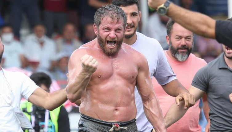 Tarihi Elmalı Yağlı Güreşleri'nde başpehlivan belli oldu