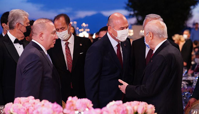 Sedat Peker'in iddiaları karşısında bir tek o sahip çıkmıştı! Devlet Bahçeli ve Süleyman Soylu'dan sürpriz buluşma