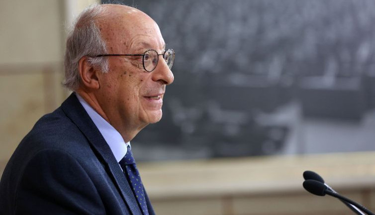 CHP’li Rıza Türmen konuştu! AKP’li 4 bakan Yüce Divan’a gidecekken komisyon başkanının önüne gelen notta neler yazıyordu