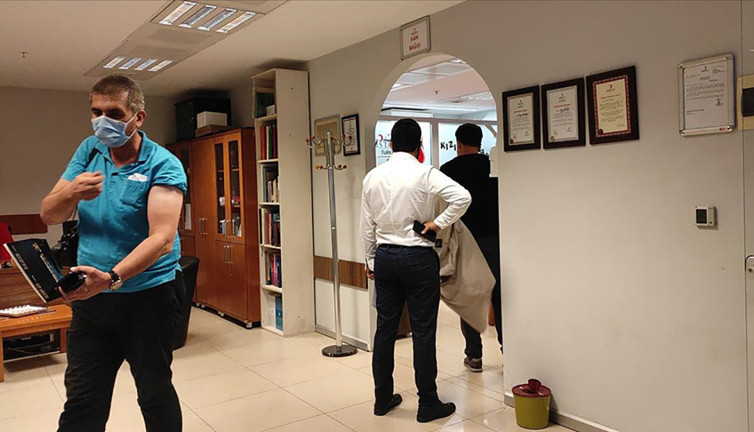 İstanbul Adliyesi'nde randevusuz aşı uygulaması başlatıldı