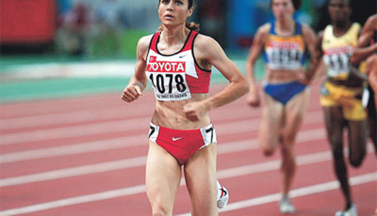 Doping skandalıyla gündeme gelen eski milli atlet Süreyya Ayhan'ın yeni mesleği belli oldu