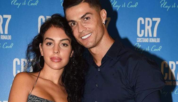 Eski sevgilisi Ronaldo'nun büyük ayıbını anlattı