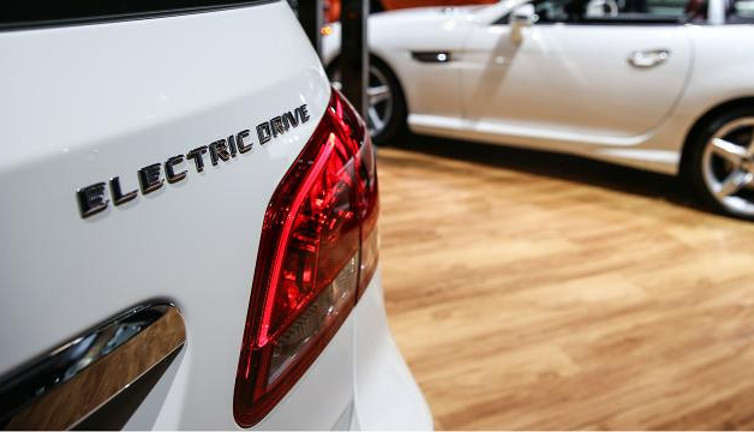 2032'ye kadar binek araçların yarısı elektrikli olacak