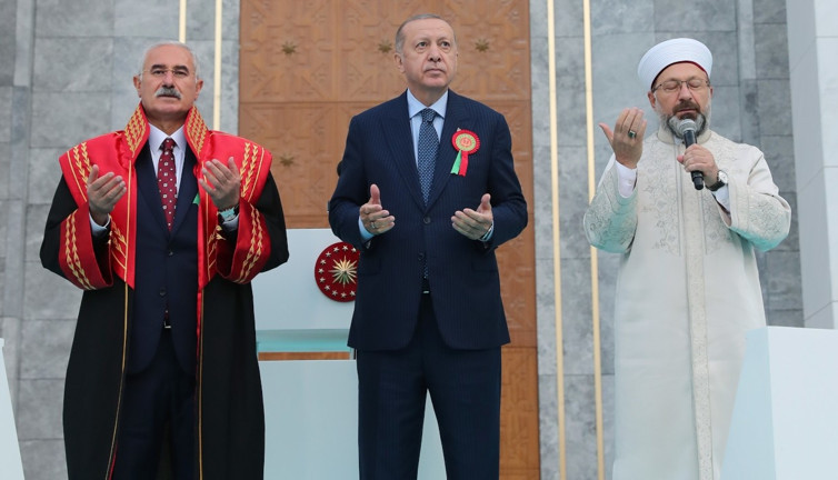 Erdoğan'dan Diyanet Başkanı Ali Erbaş'a büyük destek: Bazı spekülatif olaylar cereyan ediyor