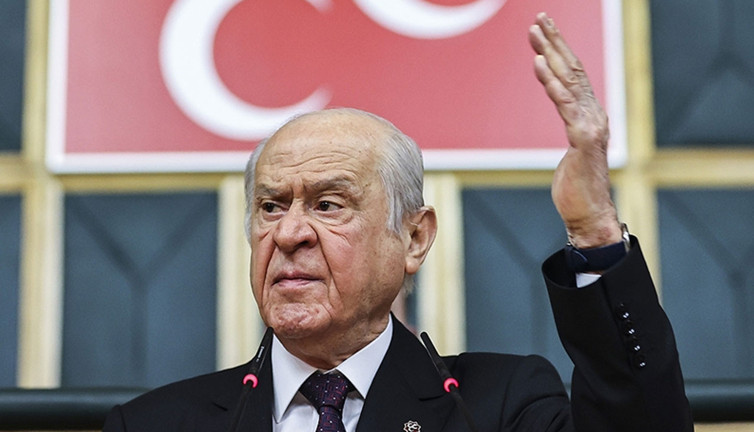 Devlet Bahçeli 2018'de hedef gösterdiği Yılmaz Özdil'e bugün sahip çıktı