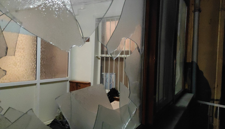 İstanbul'da cami yakma girişimi