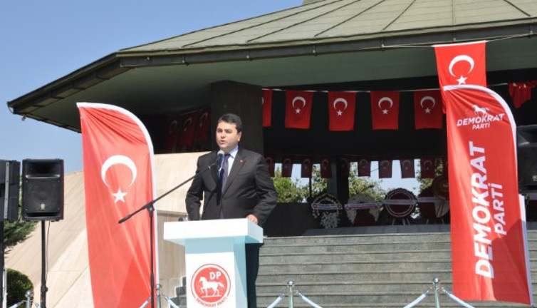 Gültekin Uysal “Üç ismin şahsında demokrasi boğazlandı, adalet katledildi”