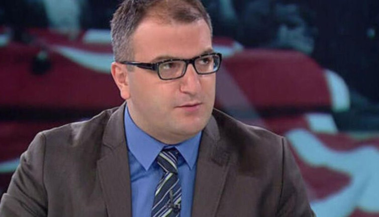 Cem Küçük yine faka bastı