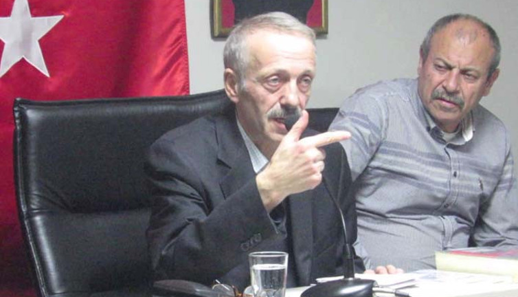 Rasim Ekşi kaza geçirdi