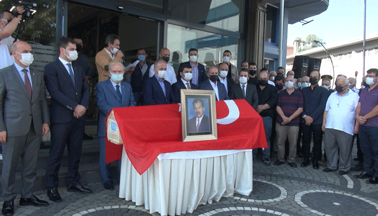 Belediye Başkanı son yolculuğuna uğurlandı