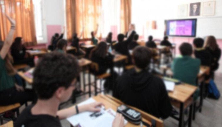 Alevilerle ilgili skandal ifadelerde bulunun öğretmen hakkında karar