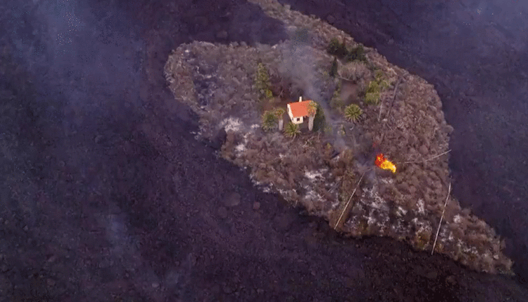 Her yeri yaktı bu evi yakmadı