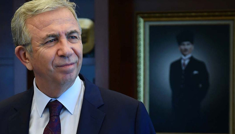 Mansur Yavaş barınacak yer bulduğu öğrencinin babasını mest etti