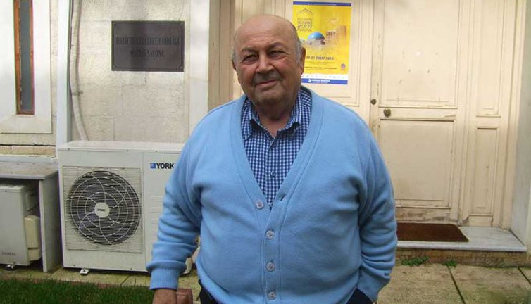 Türkçe'nin gönüllü muhafızı Hüseyin Movit yaşamını yitirdi