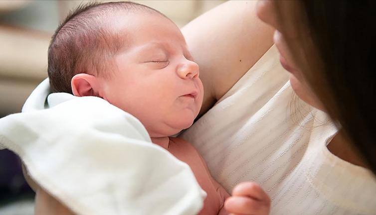 Anne sütü bebekleri korona virüse karşı koruyor mu?