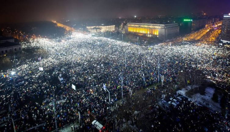 O Avrupa ülkesinde hükümet gensoruyla düşürüldü