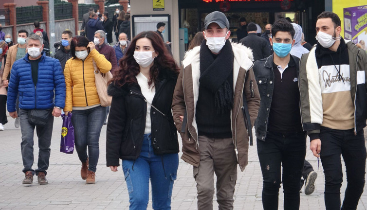 Biontech antikor düzeyini tam 20 kat artırıyor. Prof. Dr. Ferdi Tanır 3. dozda etkili olan Biontech aşının detaylarını açıkladı