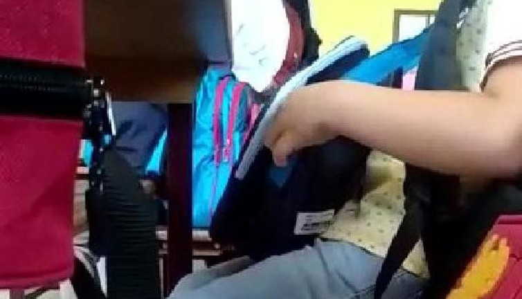 Kim bunları öğretmen yaptı. İlkokul 1'inci sınıf öğrencisini azarlayıp, tehdit eden öğretmen hakkında ödül gibi karar