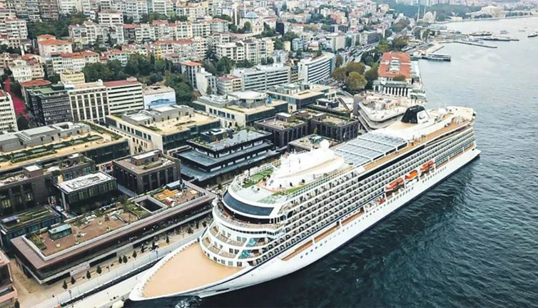 Galataport açılış için gün sayıyor