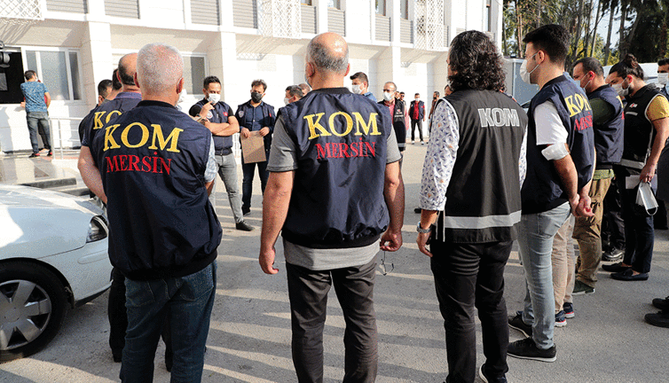 Gümrük'te rüşvet operasyonu