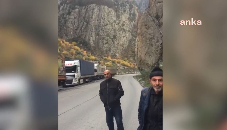Akkuyu Nükleer Santrali’ne malzeme taşıyan Tırcılar 42 gündür Gürcistan sınırında bekletiliyor