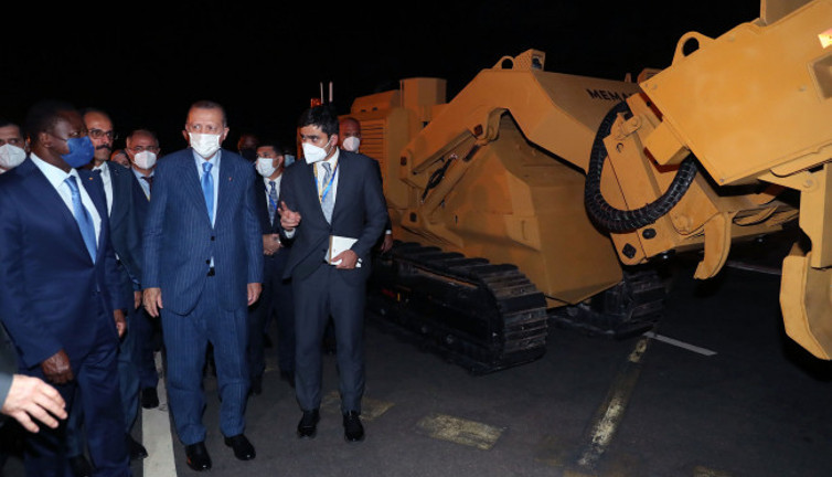 Türkiye'den Togo'ya 2 Mekanik Mayın Temizleme Teçhizatı