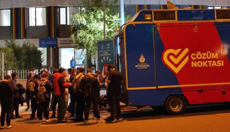 İBB'nin KYK yurdu için yaptığı internet yardımına bakanlık engeli