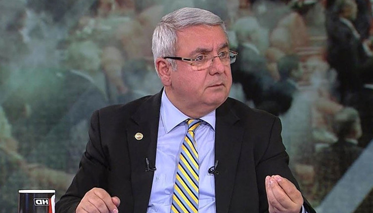 Nihal Bengisu Karaca’dan Mehmet Metiner’e olay sözler: Teröristliği hayırlı olsun