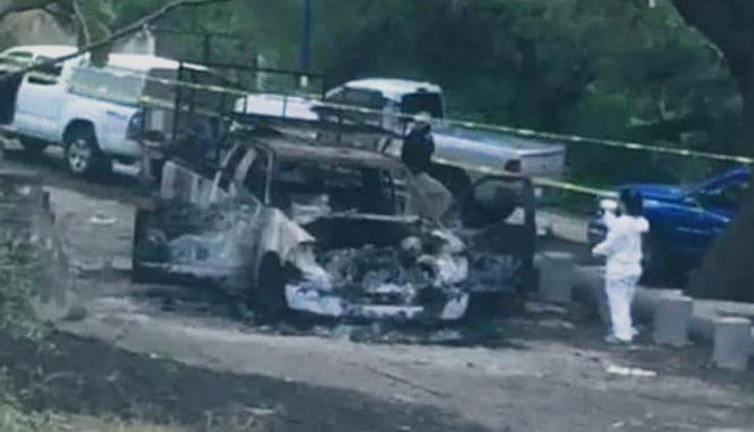 Kamyon kasasında yakılmış 6 ceset bulundu