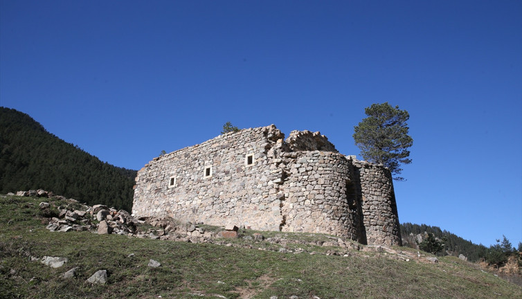 Şah Yolu'ndaki tarihi kilise restore ediliyor