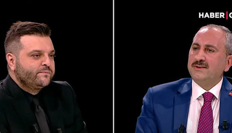 Adalet Bakanı Abdulhamit Gül’ün gözlerinin içine bakarak sordu: Hakyol ve Menzil tarikatı yargıyı ele mi geçirdi