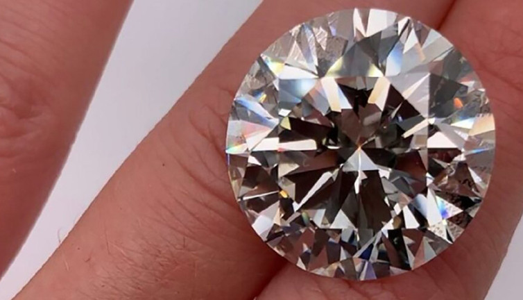 71 yaşındaki kadın temizlik yaparken buldu. Fiyatı dudak uçuklattı