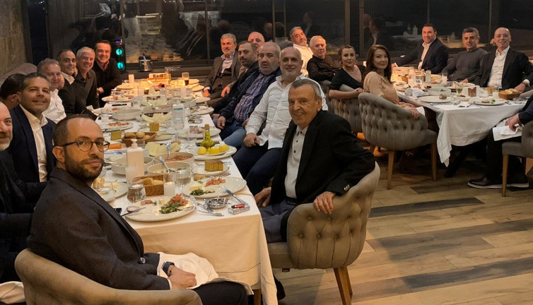 Aziz Yıldırım'ın daraltılmış toplantısı