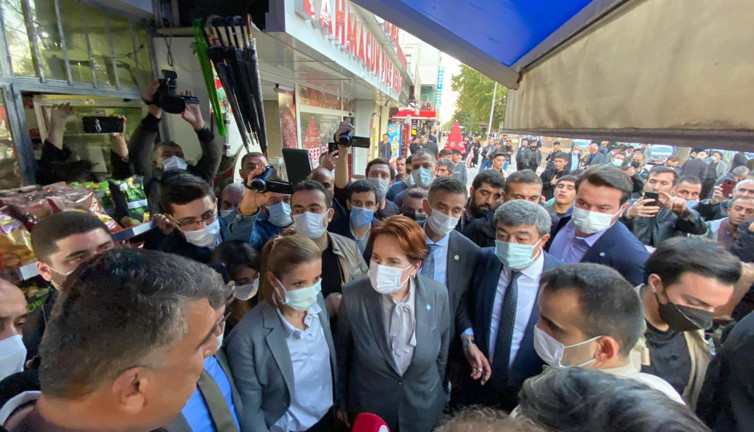 Meral Akşener, Elazığ'da bir dokundu bin ah işitti