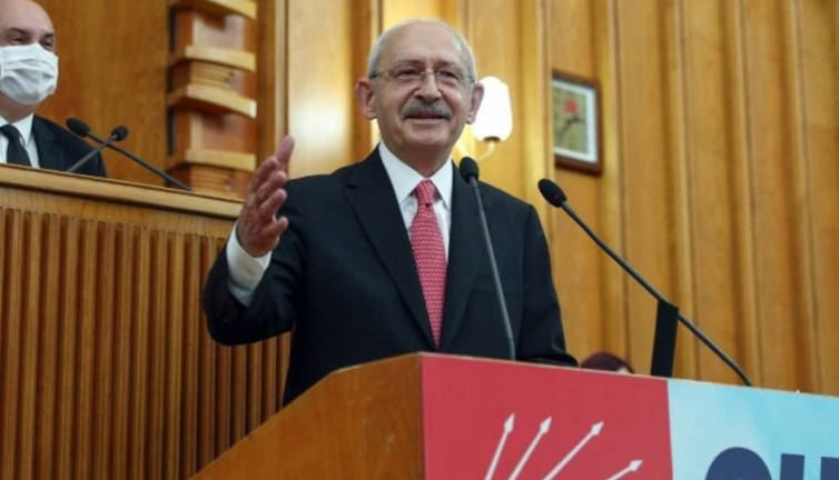 Kemal Kılıçdaroğlu'ndan gençlere: Ben size özgürlük vaat ediyorum! Ve güzel bir gelecek!