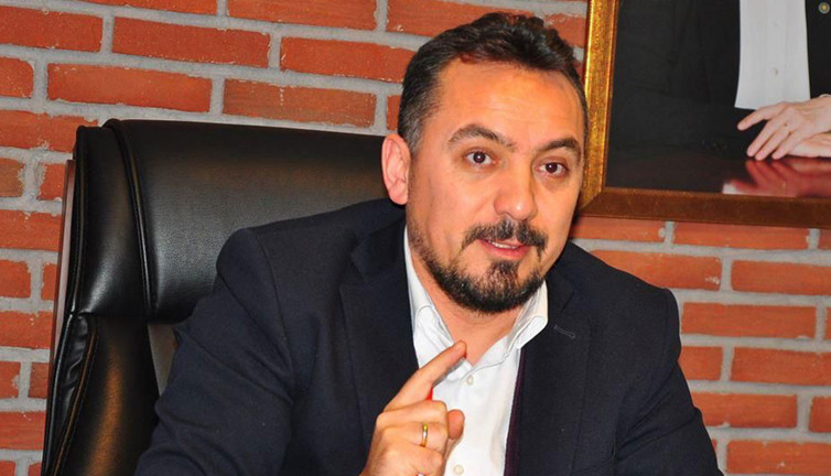 İYİ Partili Eryılmaz AKP'li Baybatur’a sert çıktı: Biz "İhanet Süreci" derken siz terörist karşılıyordunuz!