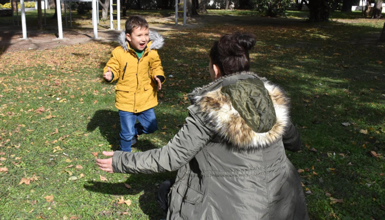 5 yaşında! Kasları günden güne eriyen Miraç da ilacını bekliyor