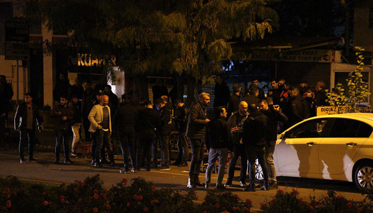 Barışma buluşmasında kan döküldü