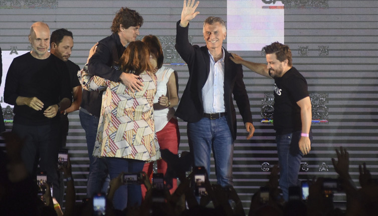 Arjantin'de seçim sonuçları muhalefeti sevindirdi