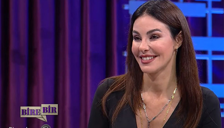 Defne Samyeli siyasi partilerden gelen teklifleri açıkladı! Atatürkçüyüm, asker kızıyım dedi