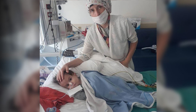 SMA hastası Muzaffer Emin'in annesi Emine Kiraz canına kıydı