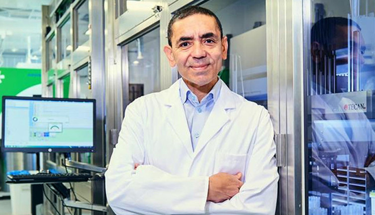 Uğur Şahin kaç doz aşının gerekli olduğunu açıkladı