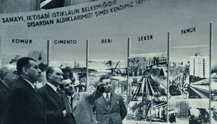 İşte Atatürk’ün ekonomik dehası. O’nun döneminde dolar Türk Lirası karşısında yıl yıl bakın nasıl erimiş