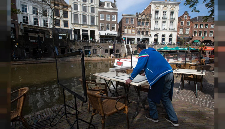 Hollanda’da kısmi kapanma: Maçlar seyircisiz, restoranlar 17'ye kadar açık