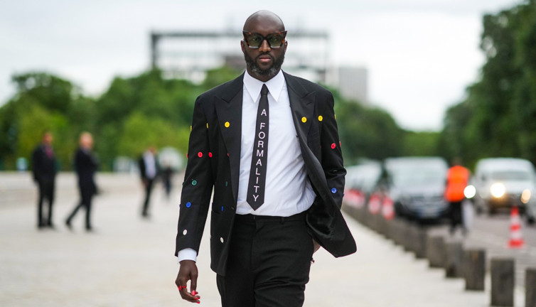 Dünyaca ünlü modacı hayatını kaybetti