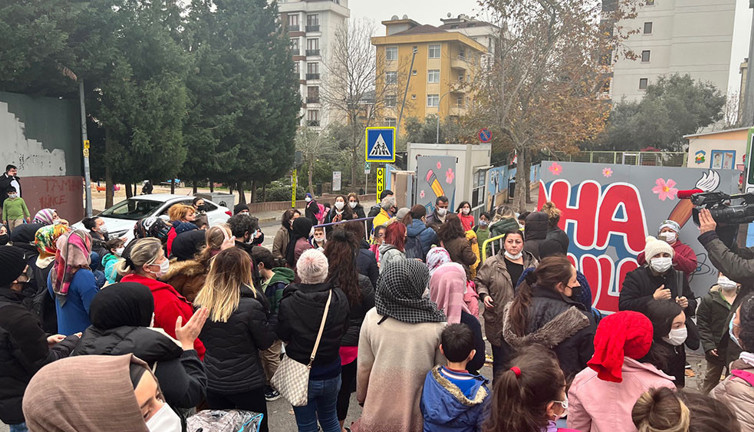 İlkokul’da taciz iddiası. Veliler ayaklandı