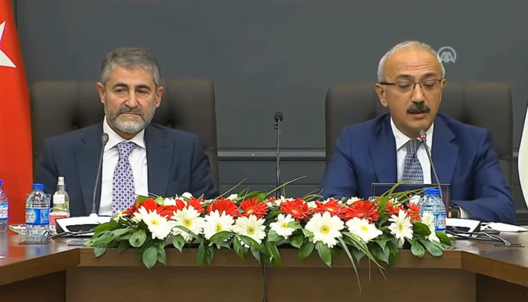 Hazine ve Maliye Bakanlığı'nda devir teslim töreni