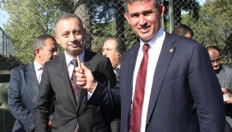 Ümit Kocasakal’dan Feyzioğlu’na: Taksi şoförü ‘lütfen artık o birlik başkanı orada oturmasın’ dedi