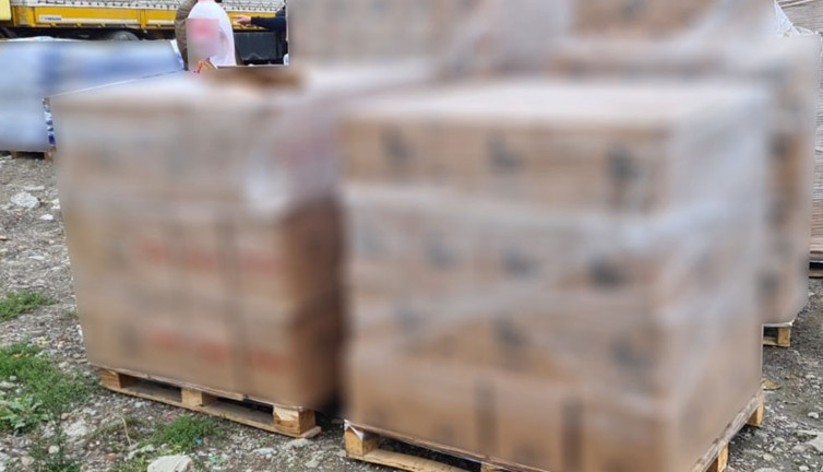 Esenyurt'ta tam 10 ton ele geçirildi