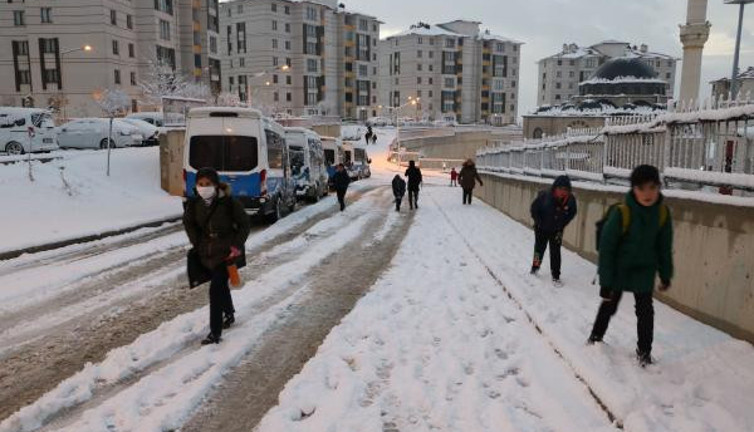 10 köy 20 mezra yolu kapandı